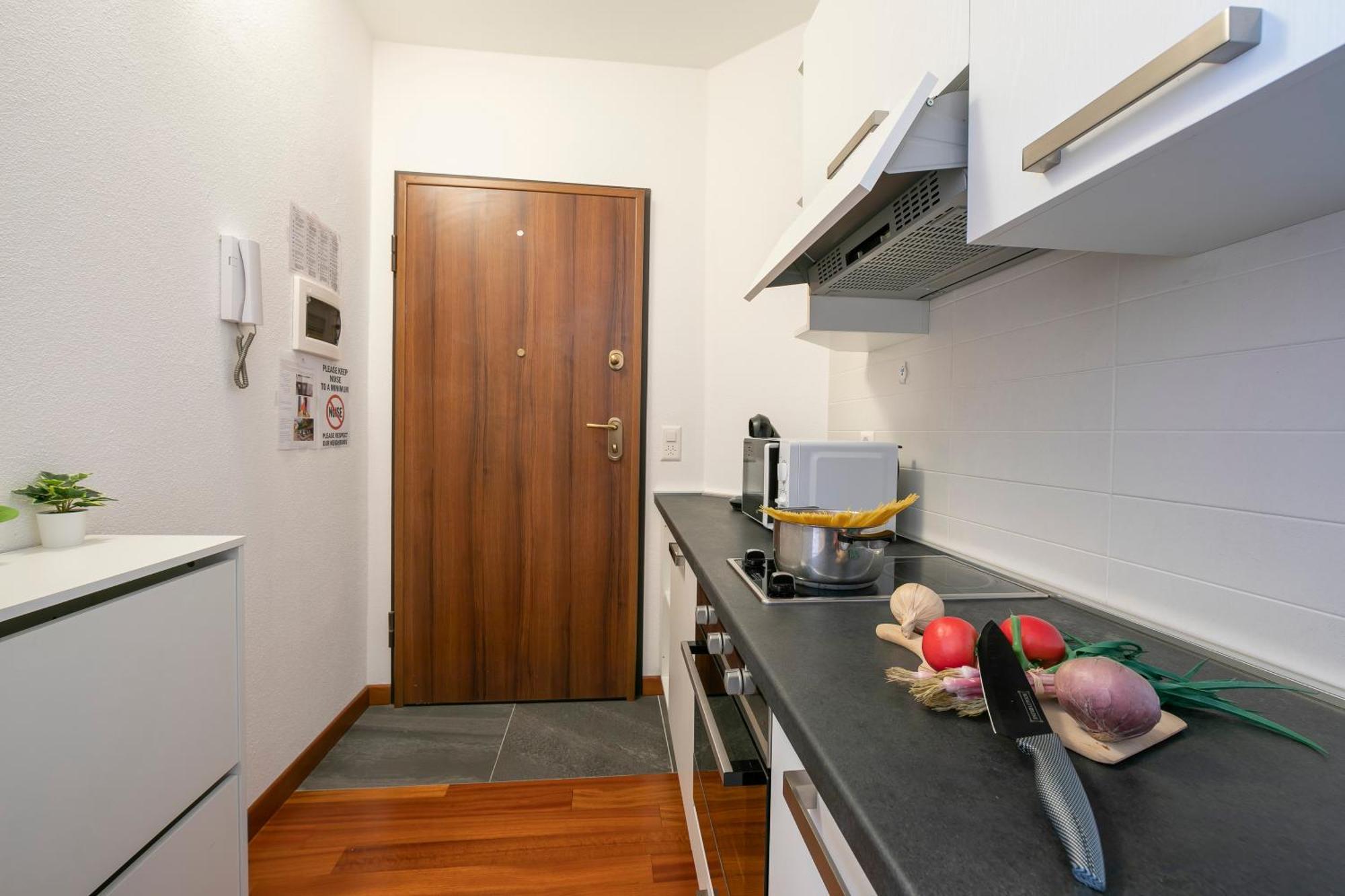 Moonlight - 150M From The Lake - Happy Rentals Lugano Luaran gambar